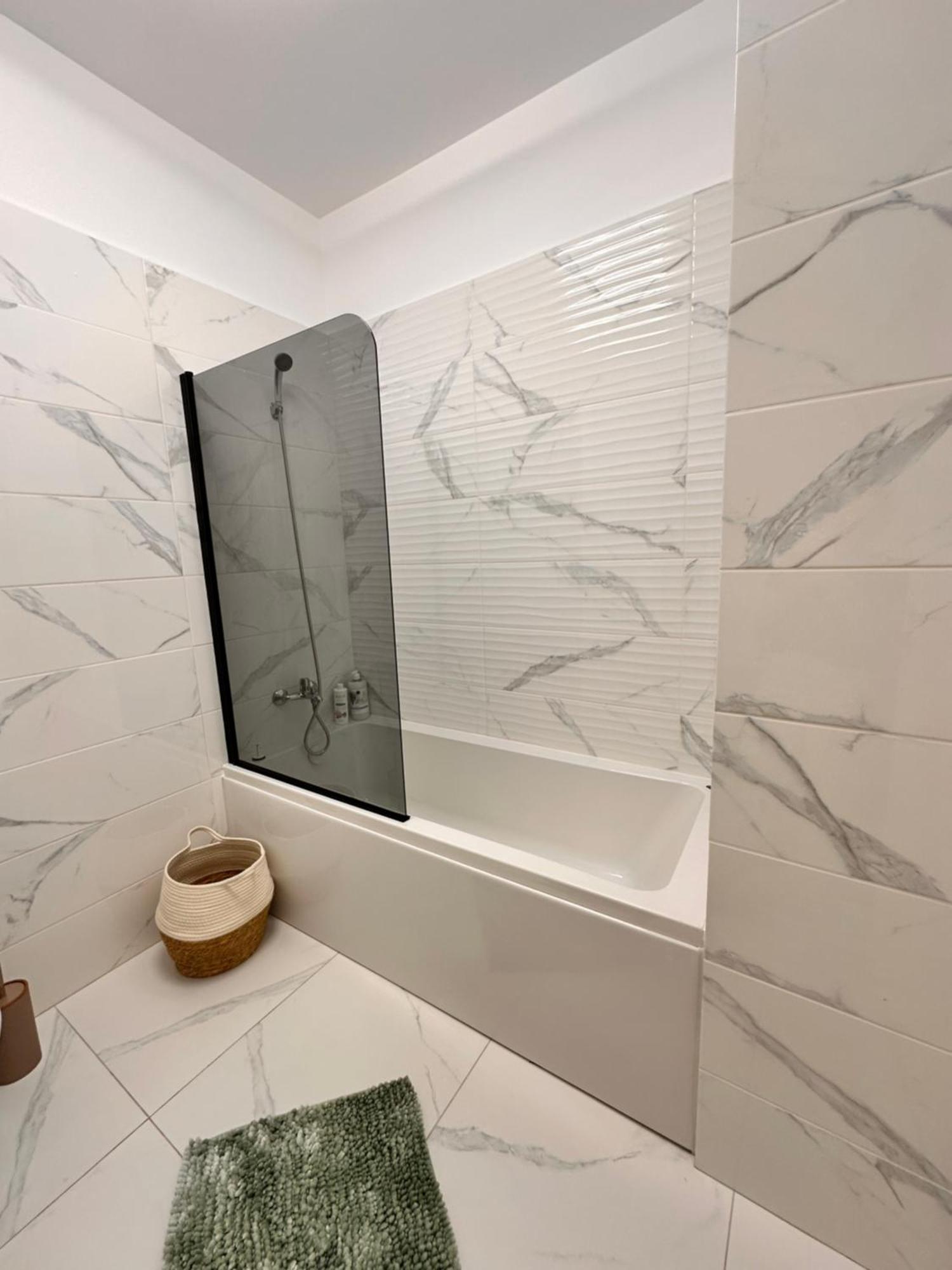 One Residence Popesti-Leordeni Ngoại thất bức ảnh